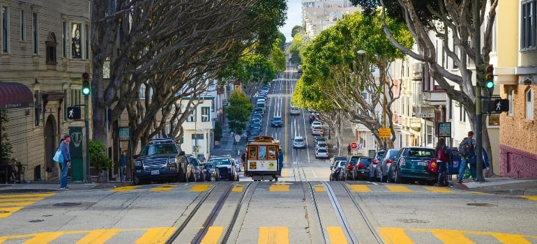 Moving from Portland to San Francisco in summer should include professional movers, especially if you have never been there before