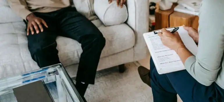 When considering questions to ask movers when moving to San Francisco, don’t forget about the cancelation policy.