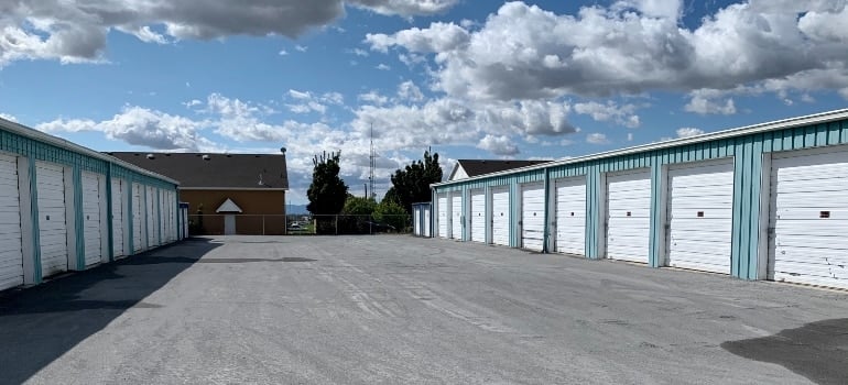 Research different storage units before you make a deal. Many units may not be suitable for your needs.