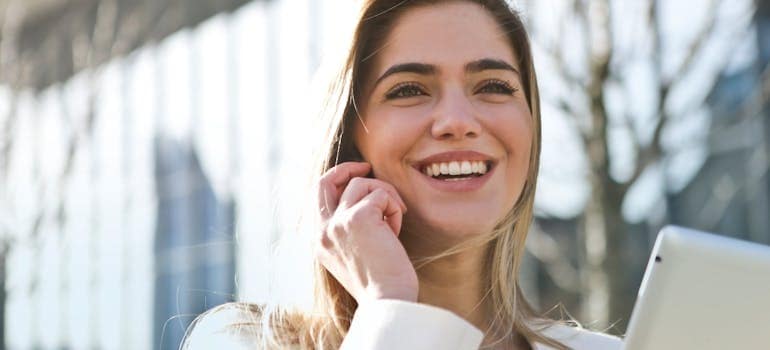How to handle moving delays? Good communication can lessen their impact