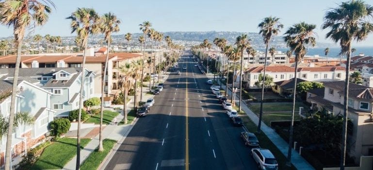 Become a part of Redondo Beach’s tight community with the help of Royal Moving &amp; Storage Inc.