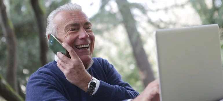 Seniors may opt for a DIY move; however, professional movers make moving in San Francisco for seniors easy