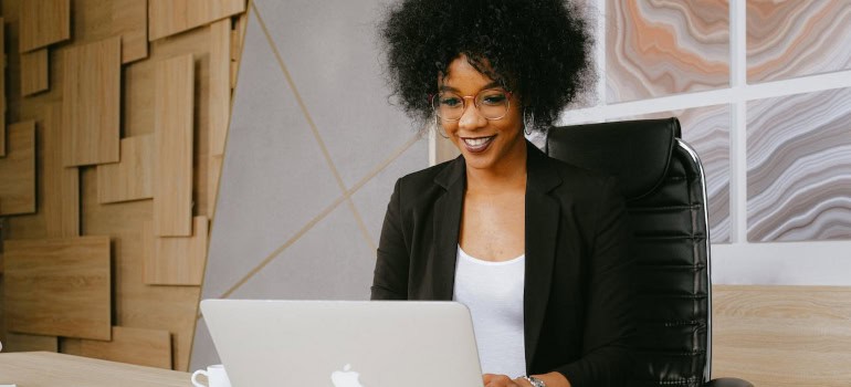 Moving from Oregon City to Portland is a good decision if you’re looking for employment.