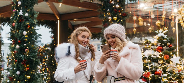 Embrace the mild LA winter by enjoying outdoor holiday markets and festive beachside events.