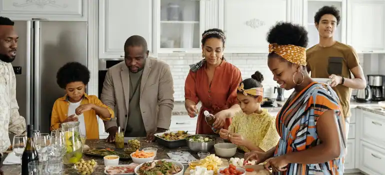 Choosing the right neighborhood for your big family might seem like an unsolvable challenge, but it is not.