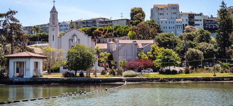 You will enjoy beautiful scenery after moving to Oakland