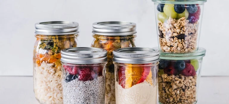 Eating healthy food is not going to be a problem – just do your best to organize your time and activities properly