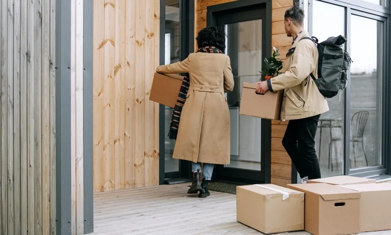 During the process of relocation, it’s essential to maintain a positive mindset and keep your focus on the bright side.