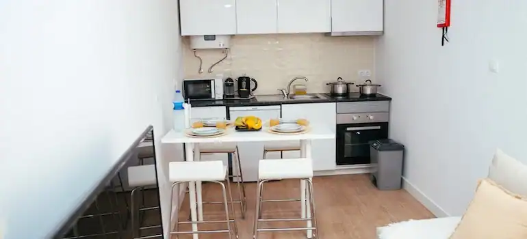 As you incorporate smart space-maximizing techniques, you make the most of your smaller high-rise apartment in San Francisco.