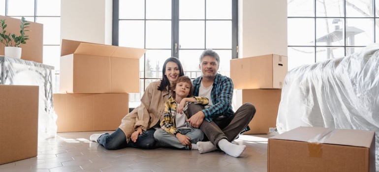 A successful family move is possible with good organization and adequate professional help.