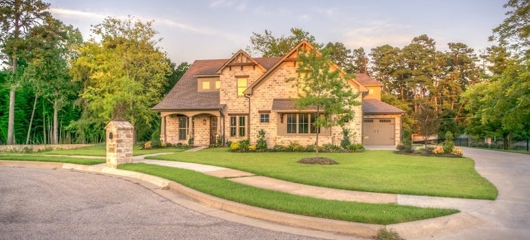 The style that you want will determine the cost of building a house in Los Angeles