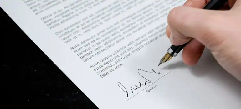 Flexible rental agreements in Los Angeles cater to both short-term and long-term storage needs.