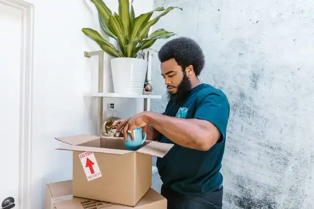 Do your friends know how to pack fragile items?