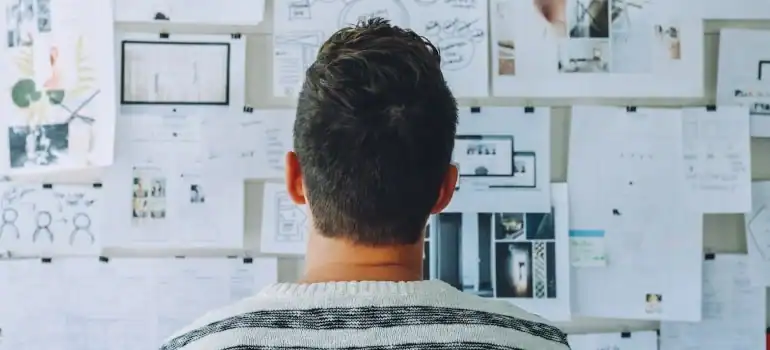 If you are thinking of starting a small business in Hollywood this year, find a unique idea.