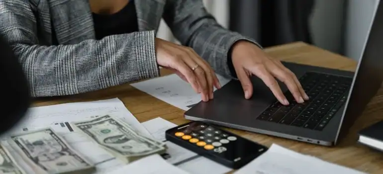 If you plan to live in Torrance, we advise you to plan your budget every month based on the expenses you have.