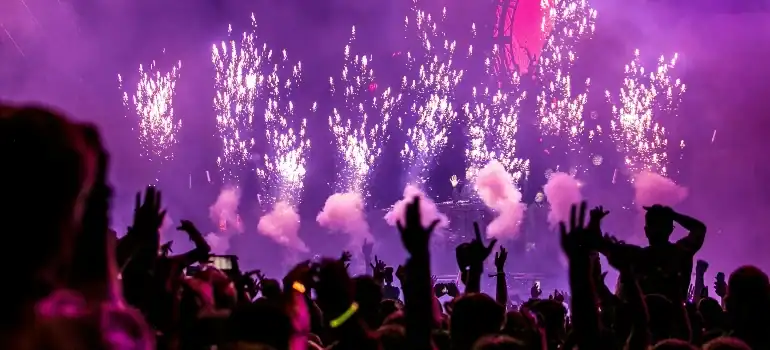 San Gabriel Valley is packed with nightclubs and bars, making it a perfect place for those who enjoy a lively night out.