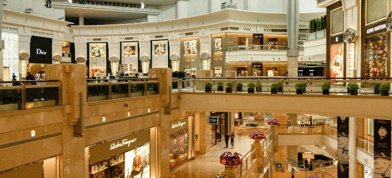Shopping is one of everyone’s favorite activities and an ideal way to start a new life in San Mateo!