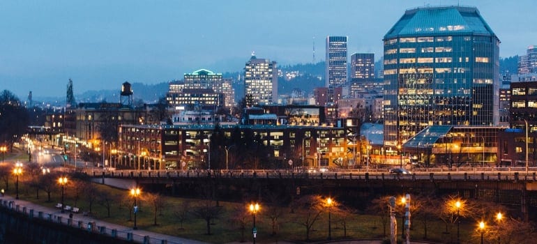 Portland is another great place to live in Oregon, and it’s located near Oregon City.