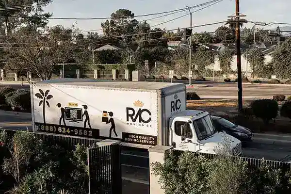 Royal-Moving-and-Storage-Truck-new (1)